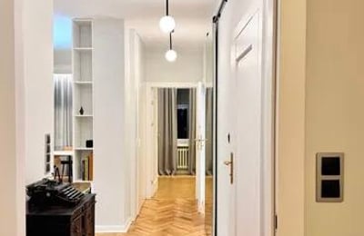 Alquiler de un elegante apartamento amueblado de 3 habitaciones, 74 m², Śródmieście, Varsovia, Polonia